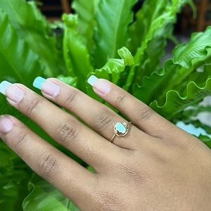 ♦️SOLD♦️Beautiful & Dainty Australian Opal & Diamond Ring,14k.